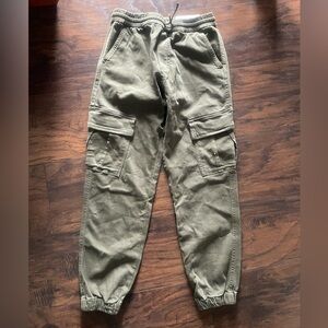 Zara Kids Cargo Pants in Olive